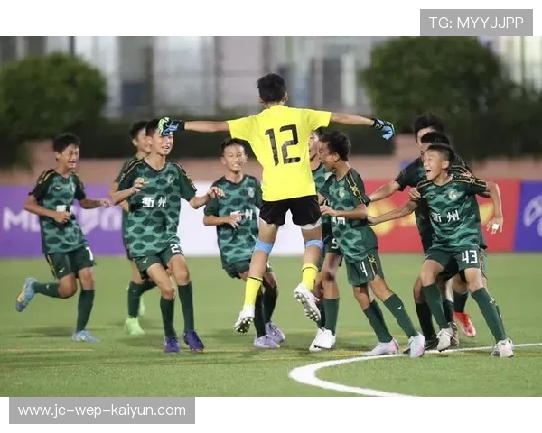 足球联赛在青训扶持中促进俱乐部间人才共享与交流平台，2021足球俱乐部青训招生